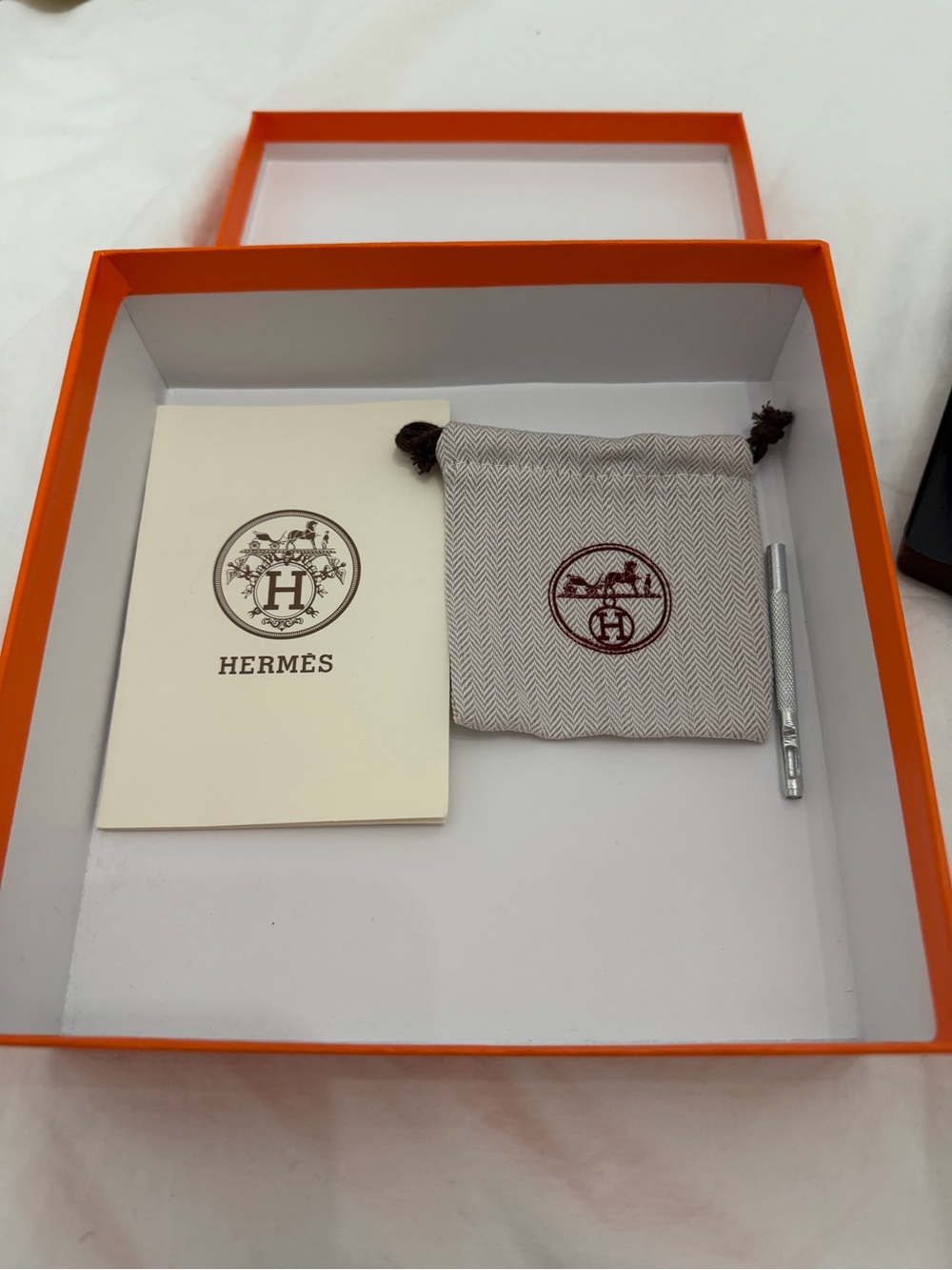 Mini H belt buckle & Reversible leather strap 24 mm - Picture 8 of 8